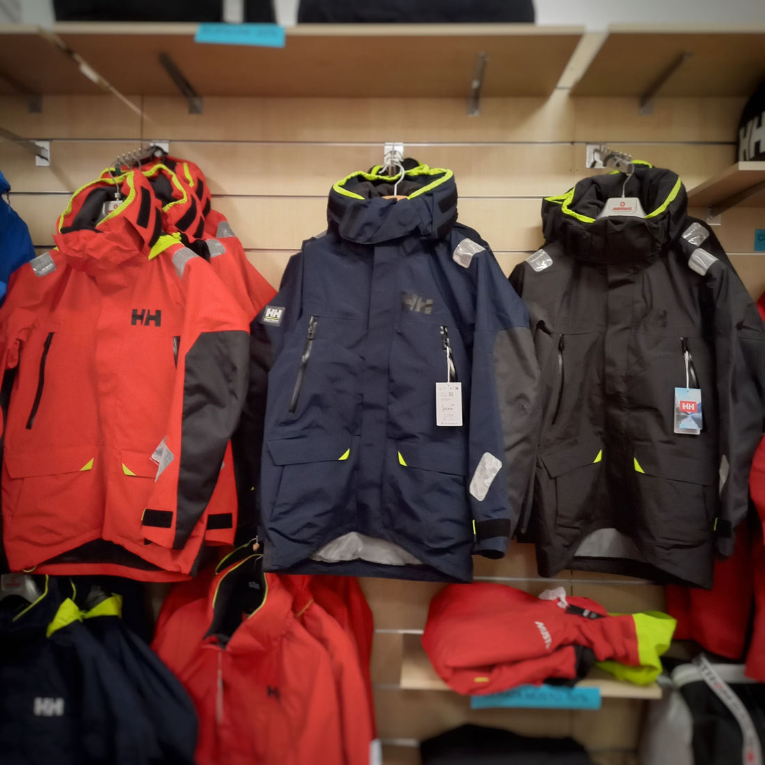 Cerata Helly Hansen Skagen in offerta